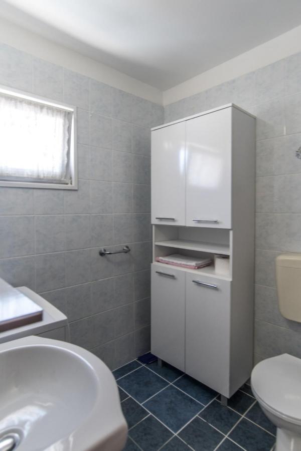 Apartment Zelina Mali Lošinj Exteriör bild