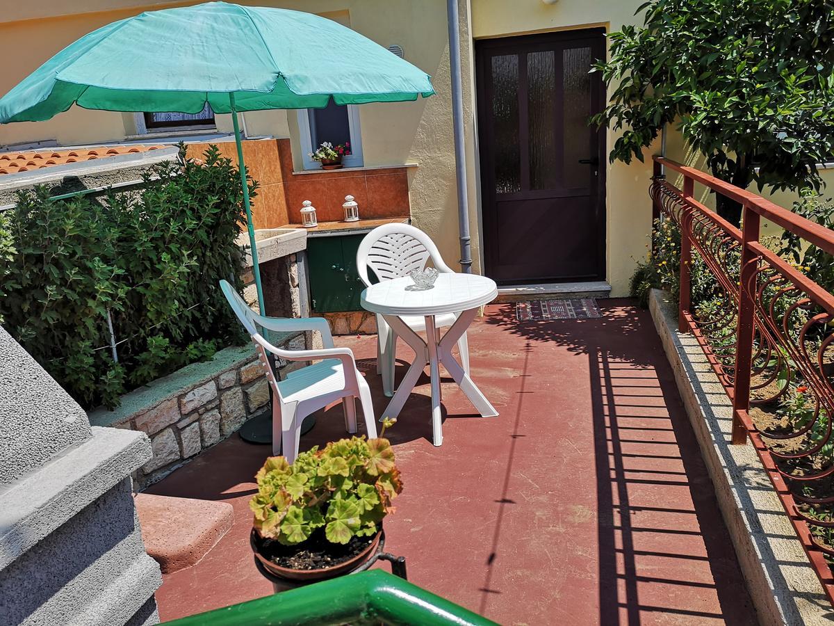 Apartment Zelina Mali Lošinj Exteriör bild
